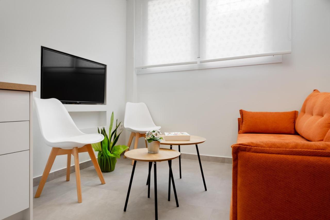 New Luxury Studio In The Heart Of Thiseio. Афины Экстерьер фото
